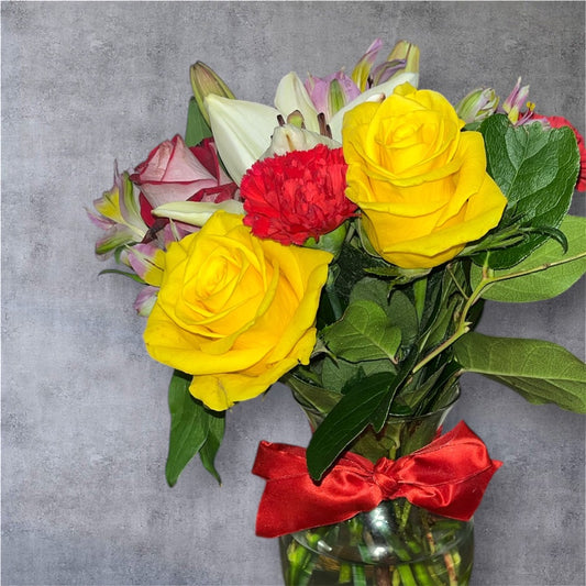 Sunshine Shy Bouquet 🌹✨
