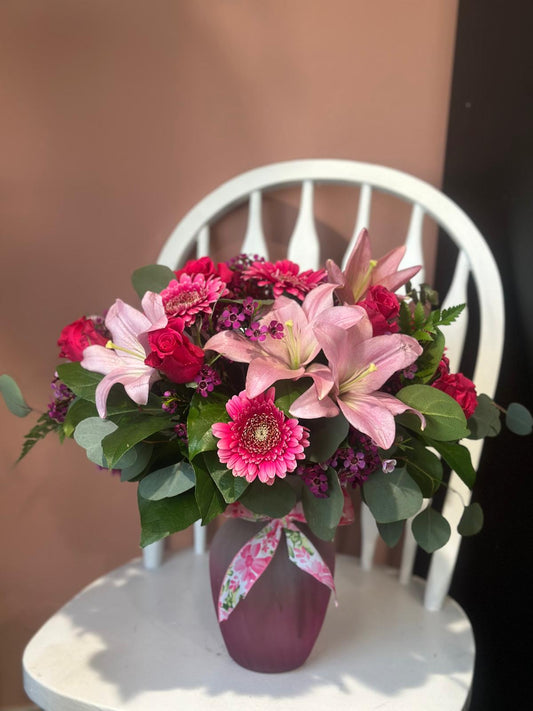 💗 Blushing Romance Arrangement